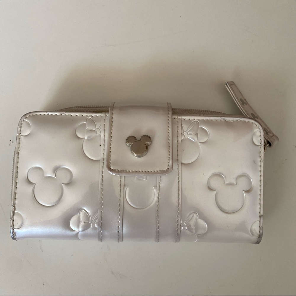 Disney White Wallet